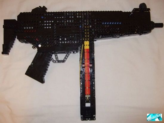 Классное оружие в стиле Лего (16 фото)